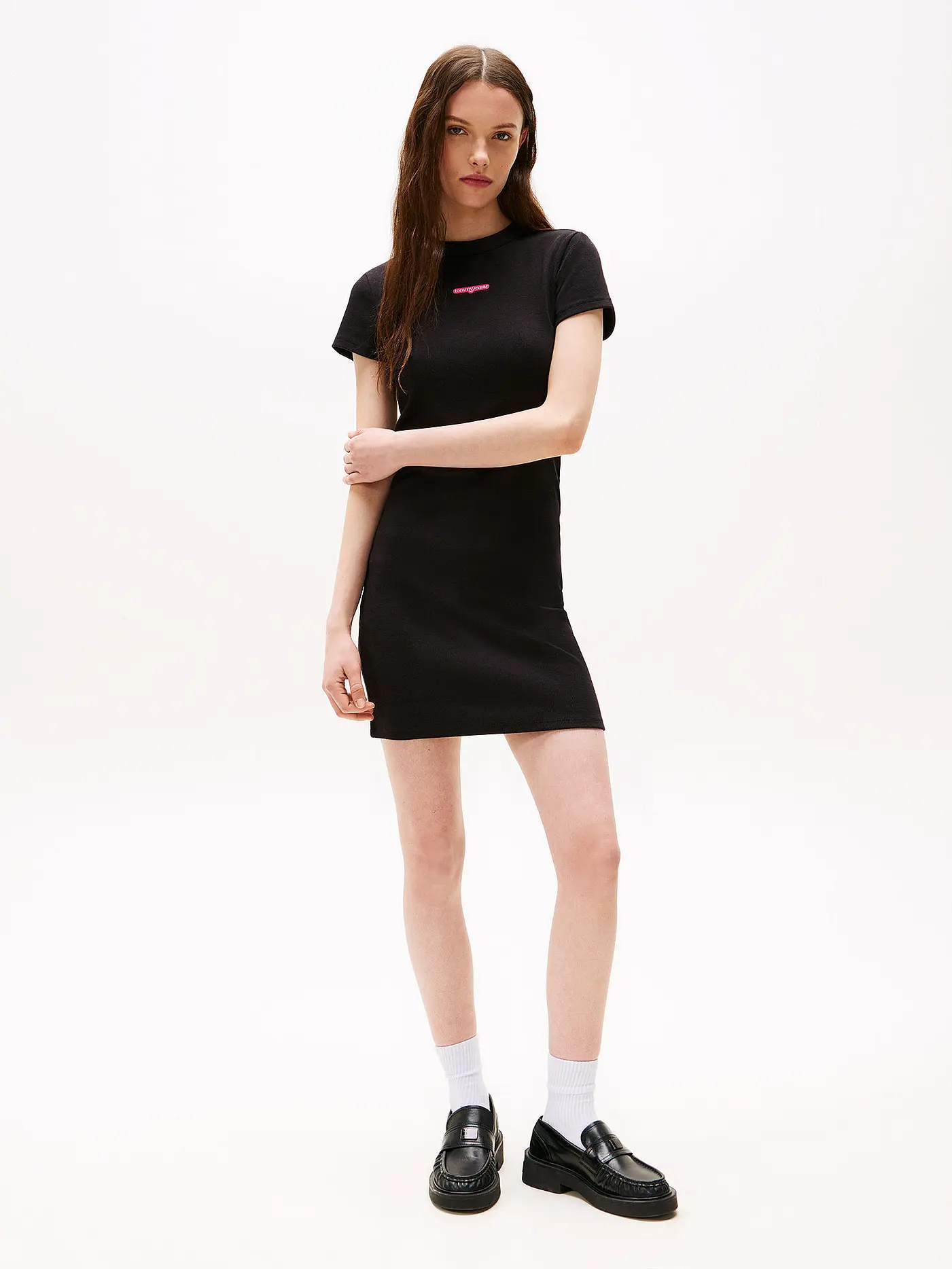 TOMMY JEANS | Minikleid TJW SCRIPT | schwarz